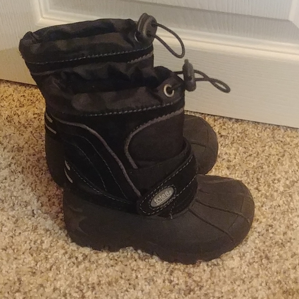 Toddler snowboots